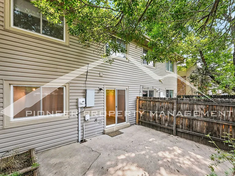 1638 Centaur Cir — Photo 18