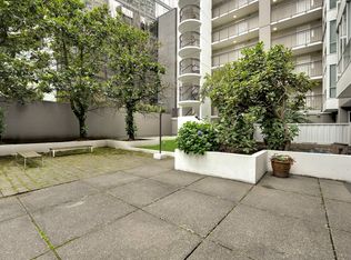 1360 Hornby St #404, Vancouver, BC V6Z2L8