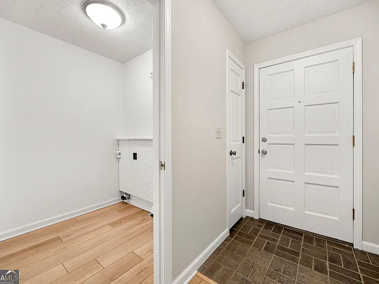 503 Waterwood Bnd — Photo 5