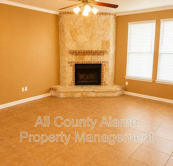 5565 Saffron Way — Photo 6