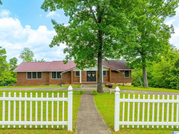 502 11th St NE, Jacksonville, AL 36265