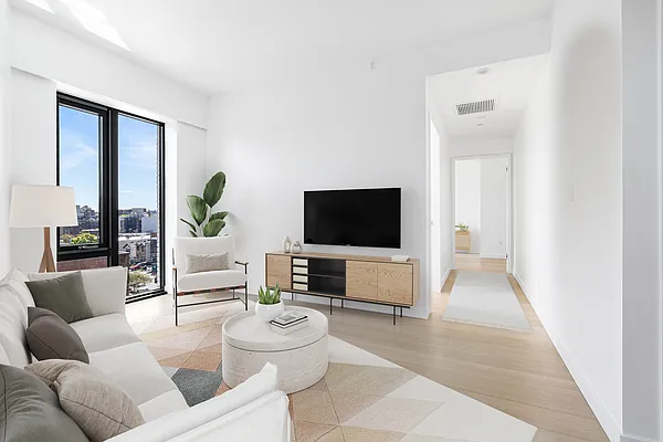 Sold by Modern Spaces | media 4