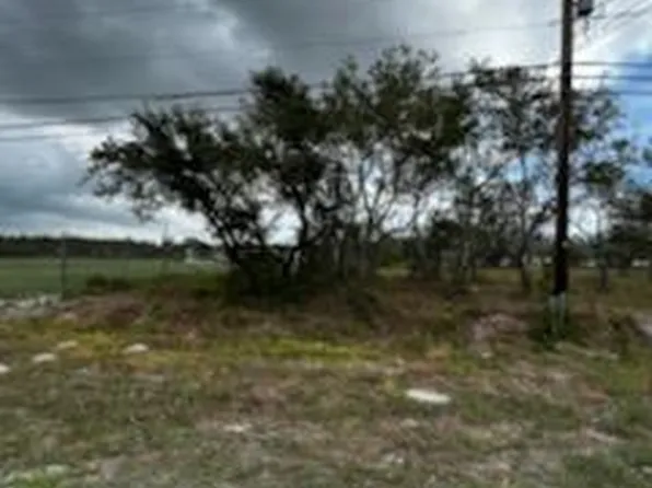 408 N Steart St, Rockport, TX 78382