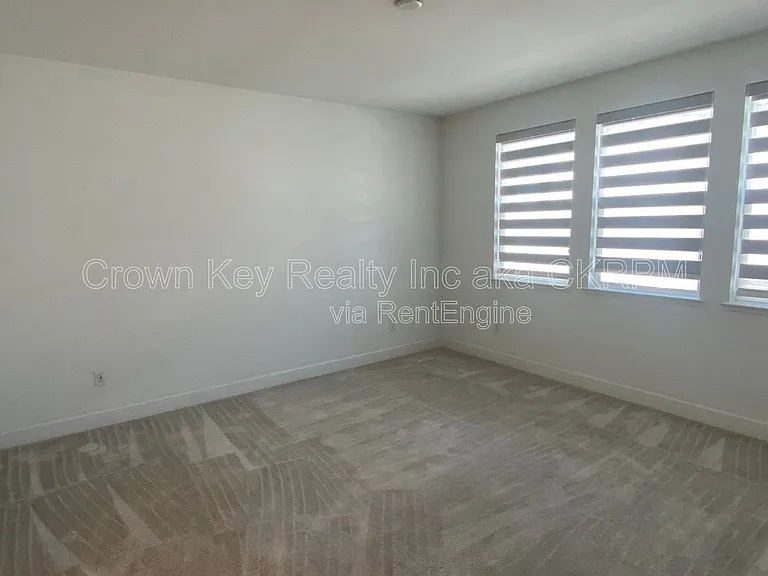1363 S Shields Ave — Photo 13