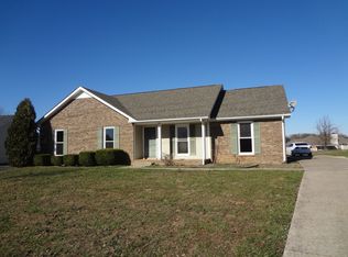 1729 Crestview Dr, Clarksville, TN 37042