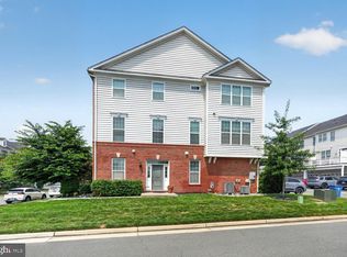 43002 Rosemount Woods Ter, Ashburn, VA 20148