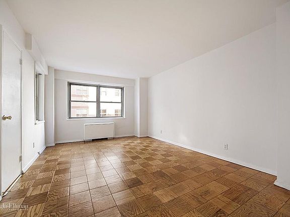4th image of 211 E 53rd St APT 10K