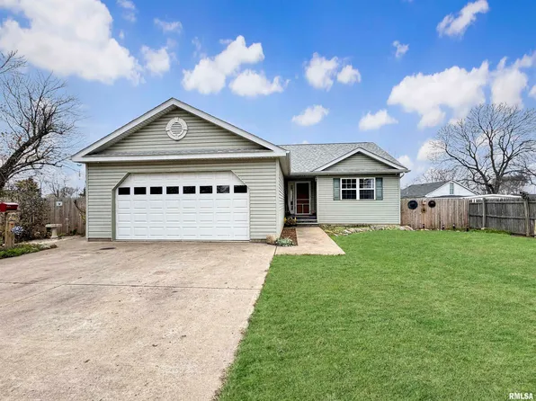 107 Sireed Ln, East Peoria, IL 61611