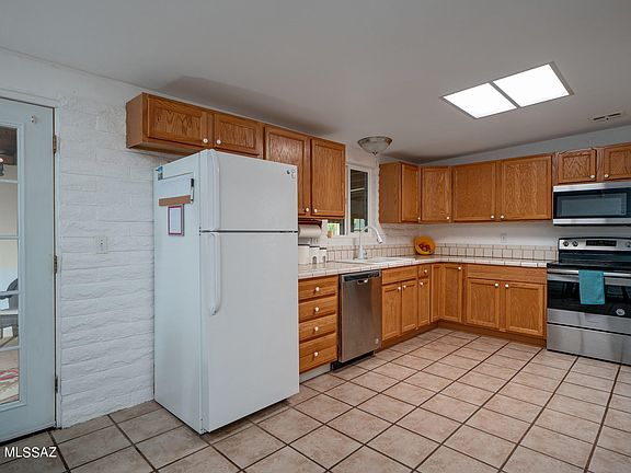 2nd image of 7110 E Lilac Pl
