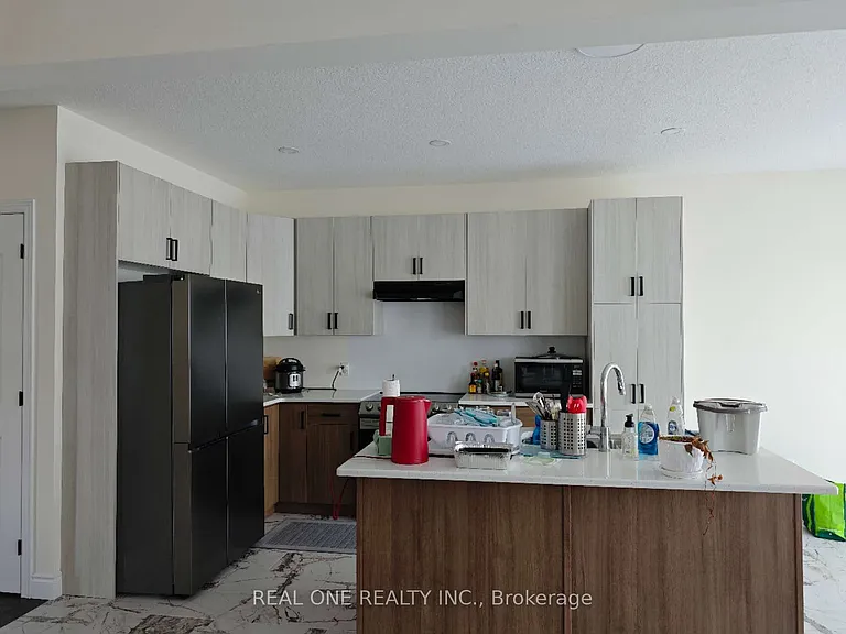 1240 Emma Chase — Photo 6