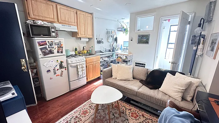 Rented by The Gonzalez Property Group LLC | media 11