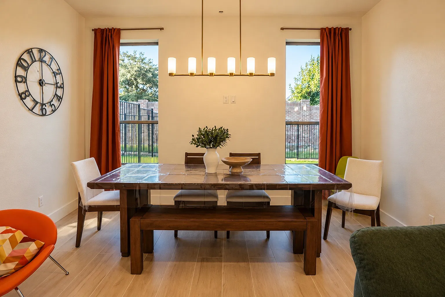 3 bed, 2.5 bath, 1990 sqft, $7,450 — Photo 4