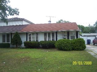 8910 Ryan Rd, Hometown, IL 60456