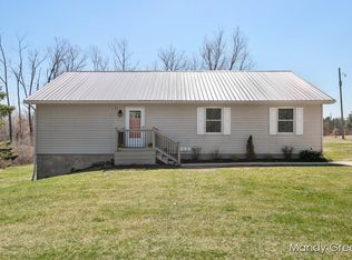 9350 E Spencer Rd, Crystal, MI 48818