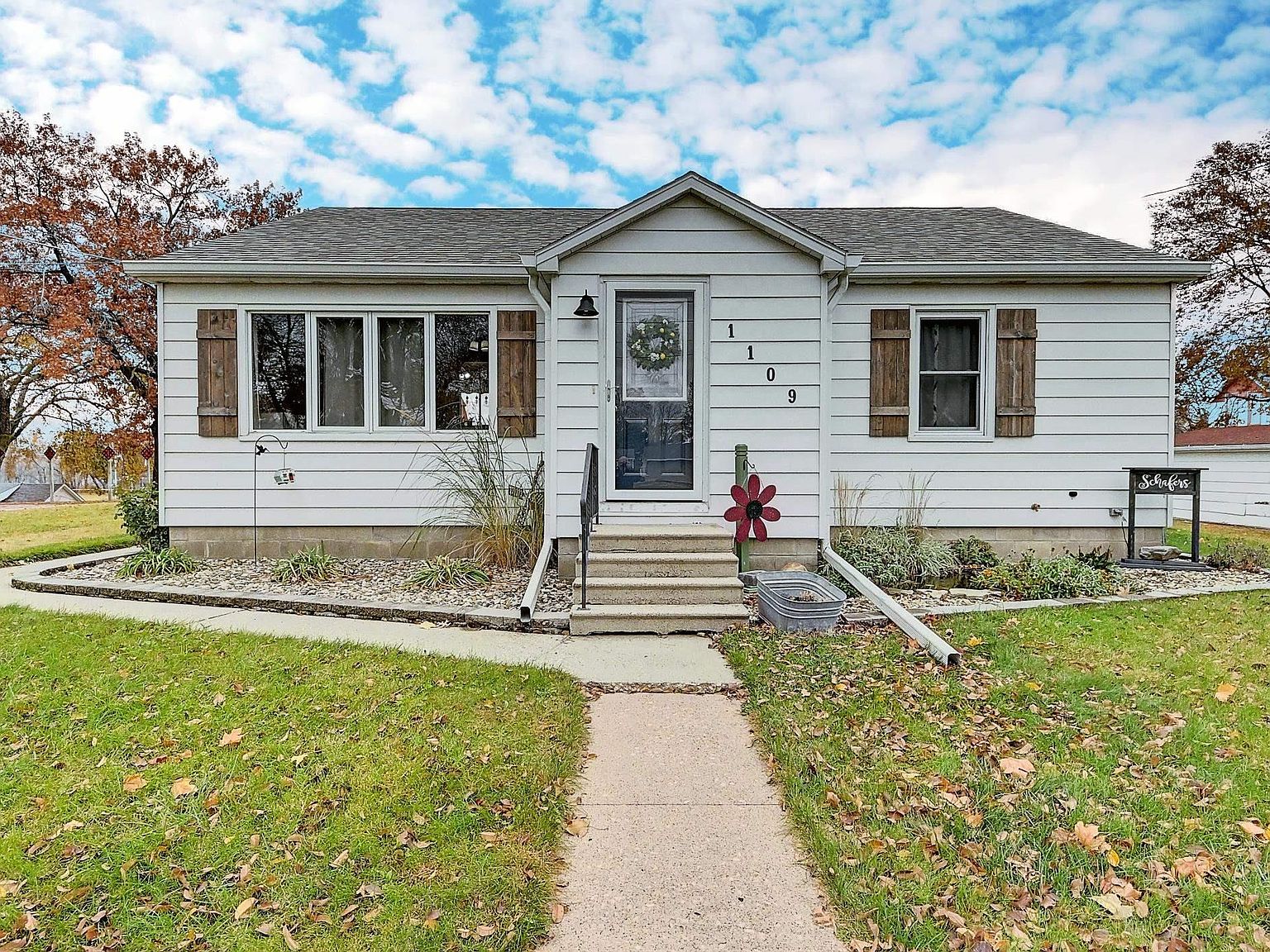 1109 7th St, Gilbertville, IA 50634 Zillow