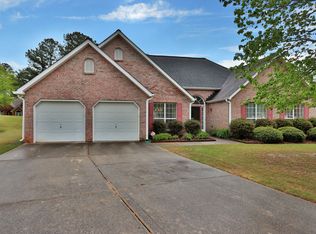 575 Orchard Place Cir, Lilburn, GA 30047