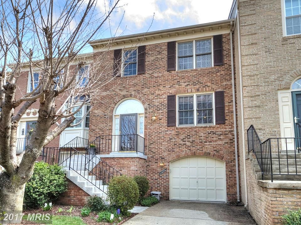 1st image of 4667 Luxberry Dr