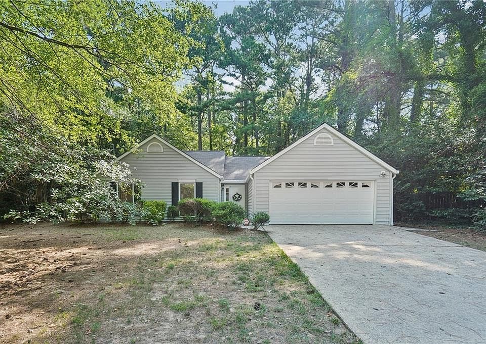1st image of 1090 Creekwood Cv
