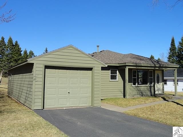1st image of 47 Davis Dr