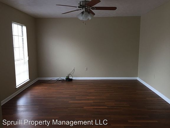 2nd image of 111 Park Cir #A