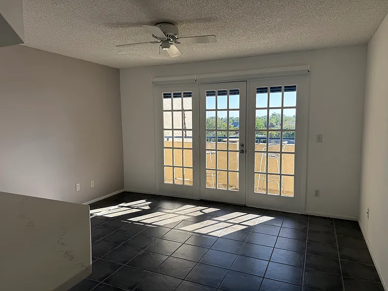 835 S Osprey Ave #411 — Photo 6