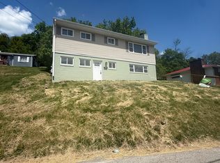 914 Park Dr, Dunbar, WV 25064