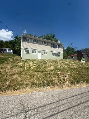914 Park Dr Photo 1