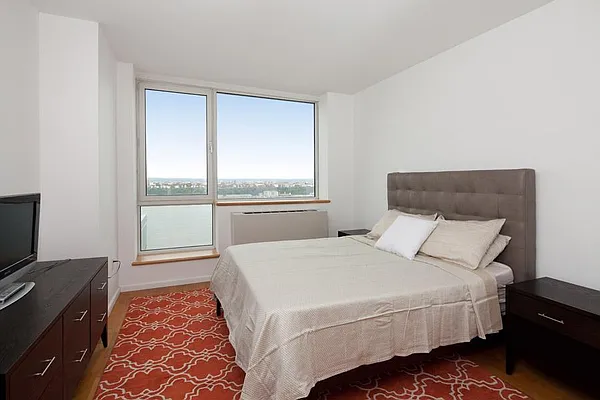 Sold by Town Residential | media 4