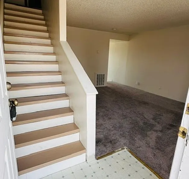 112A Skyline Dr — Photo 3