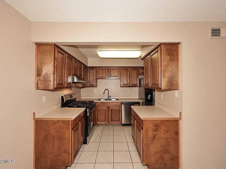 303 N Miller Rd #1007 — Photo 14