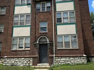 1206 E 37th St #2W, Kansas City, MO 64109