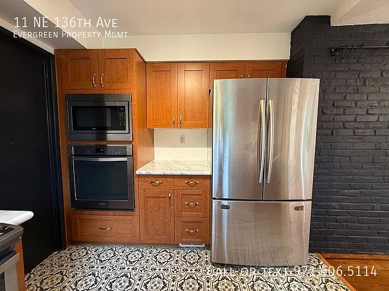 11 NE 136th Ave — Photo 10
