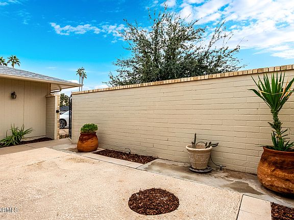 4th image of 12810 W ASHWOOD Drive W