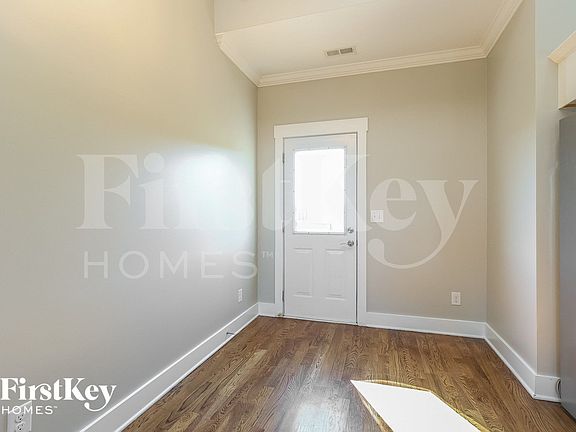4th image of 1016 Tulip Dr