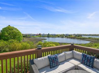 51 Marine Dr, Narragansett, RI 02882