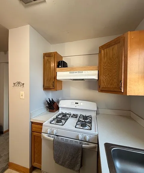 16 Wexford Rd #A — Photo 9