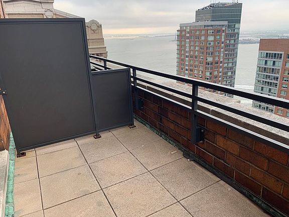 4th image of 20 West St APT 36A