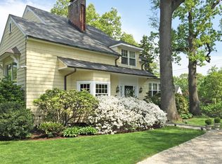 6 Lookout Ave, Bronxville, NY 10708