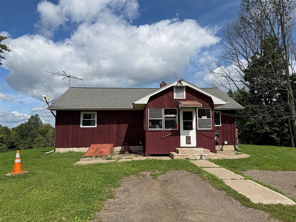 1st image of 379 Watrus Rd