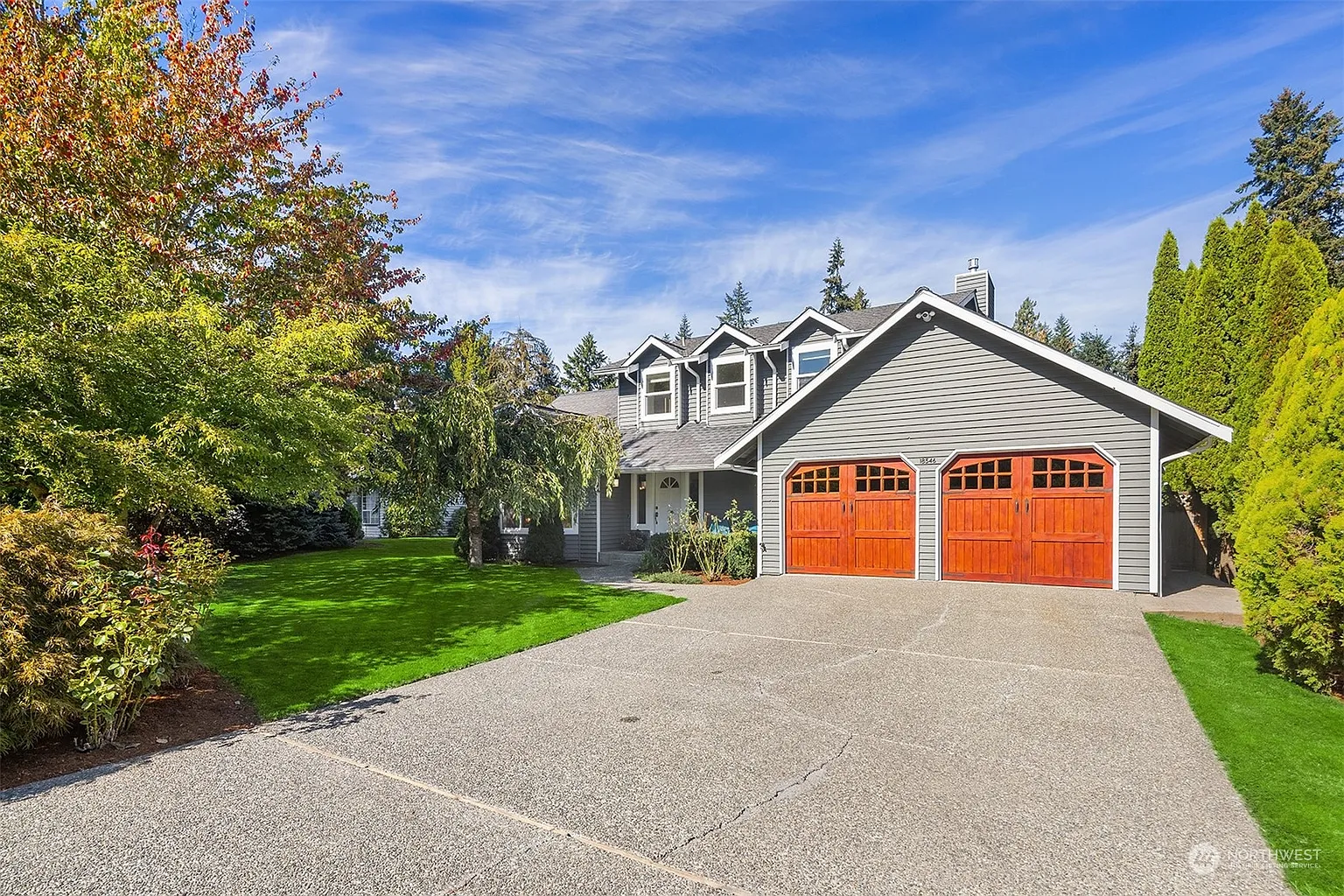 18546 SE 45th Street photo 1