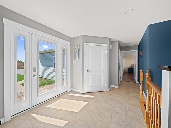 3rd image of 40 Dunbar Rd