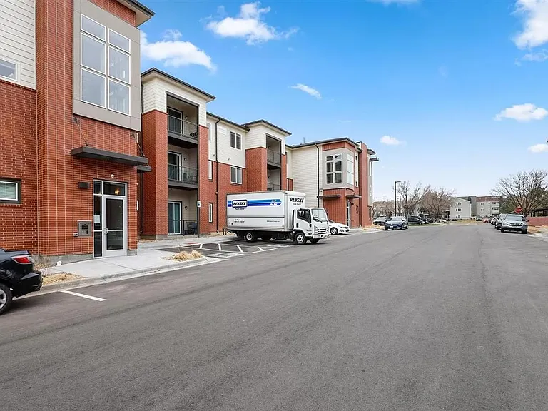 14351 E Tennessee Ave #301 — Photo 21