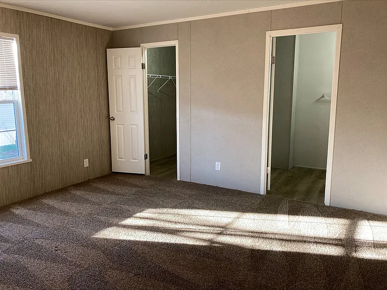 Meadowbrook Estates — Photo 39