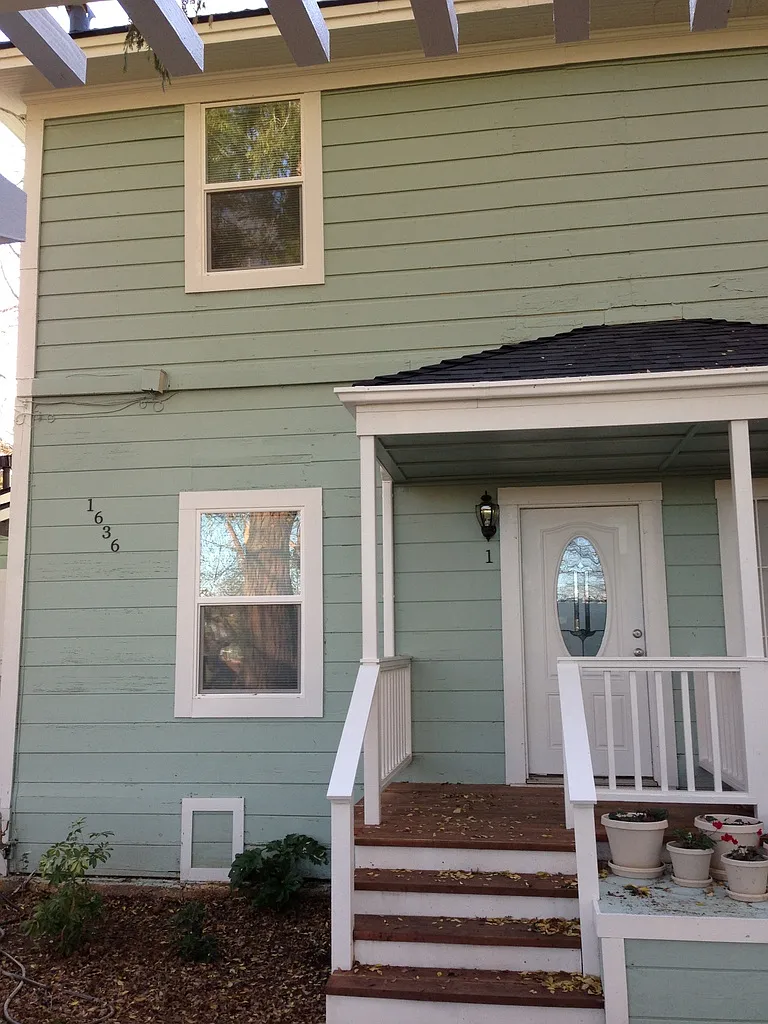 Building Photo - 1636 Pine St #1