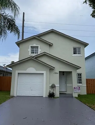 3 bed, 3.0 bath, 1425 sqft, $3,300 — Photo 1