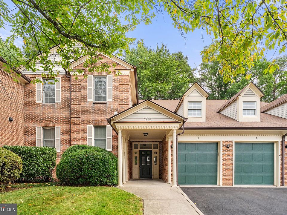 1st image of 7256 Glen Hollow Ct Unit 4