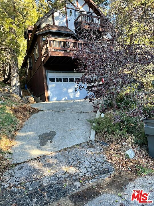 1st image of 23660 Hillside Dr