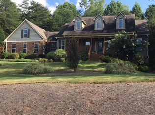 450 Linwood Dr, Demorest, GA 30535