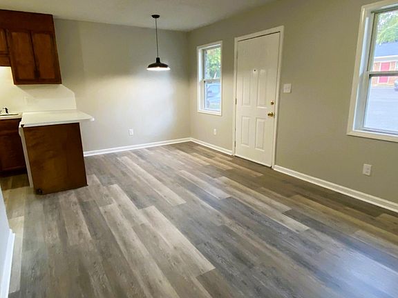 3rd image of 412 Killian Ave APT 10