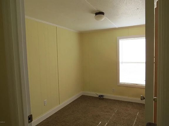 4th image of 10171 NE 61st Ln